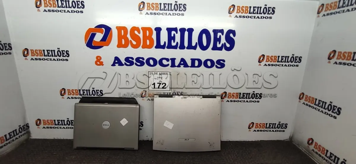 LOTE 172 - 01 NOTEBOOK ACER E 01 NOTEBOOK DELL SEM FONTE. (NO ESTADO) ATENÇÃO! FAZER A VISITAÇÃO ANTES DE ARREMATAR, NÃO SABEMOS SE FUNCIONA. LEILÃO NÃO TEM GARANTIA E NEM DEVOLUÇÃO, SUJEITO A POSSÍVEIS AVARIAS VISÍVEIS/OCULTAS E/OU AUSÊNCIA DE COMPONENTES.