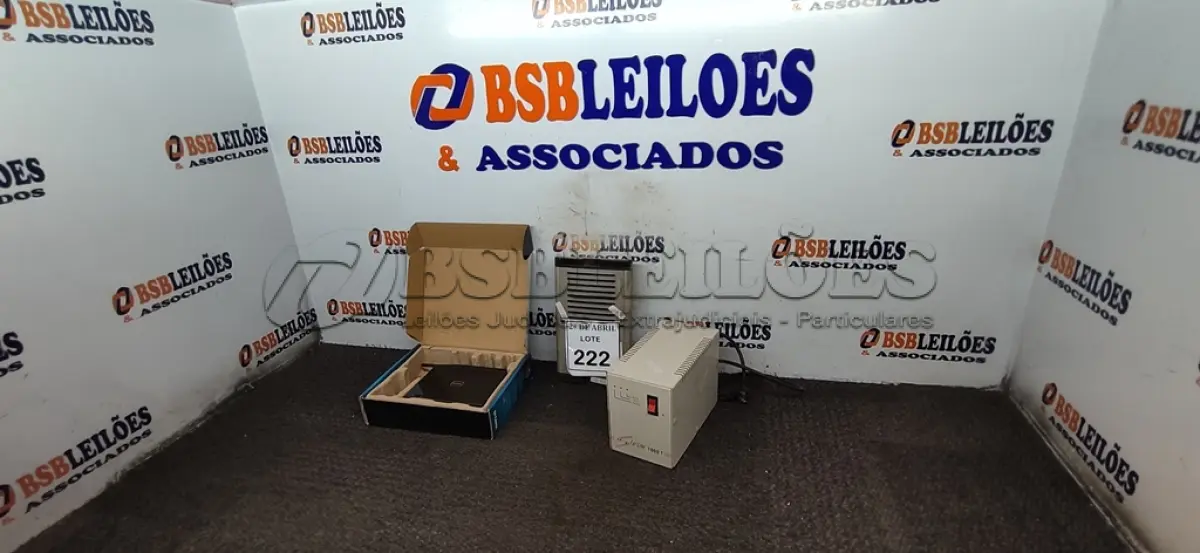 LOTE 222 - 01 ROTEADOR D LINK, 01 ESTABILIZADOR DE ENERGIA E 01 INTERFONE. (NO ESTADO) ATENÇÃO! FAZER A VISITAÇÃO ANTES DE ARREMATAR, NÃO SABEMOS SE FUNCIONA. LEILÃO NÃO TEM GARANTIA E NEM DEVOLUÇÃO, SUJEITO A POSSÍVEIS AVARIAS VISÍVEIS/OCULTAS E/OU AUSÊNCIA DE COMPONENTES.