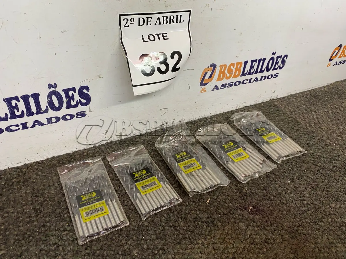 LOTE 332 - 20 BROCAS 5X58MM E 30 BROCAS 6X93MM PARA MADEIRA. (NO ESTADO) ATENÇÃO! FAZER A VISITAÇÃO ANTES DE ARREMATAR, NÃO SABEMOS SE FUNCIONA. LEILÃO NÃO TEM GARANTIA E NEM DEVOLUÇÃO, SUJEITO A POSSÍVEIS AVARIAS VISÍVEIS/OCULTAS E/OU AUSÊNCIA DE COMPONENTES.