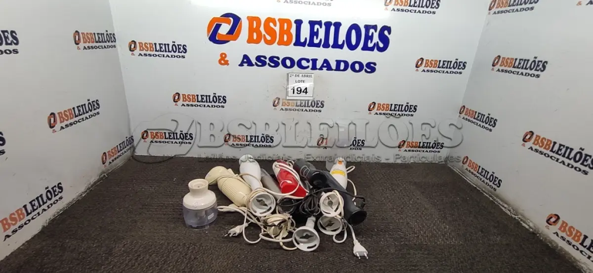 LOTE 194