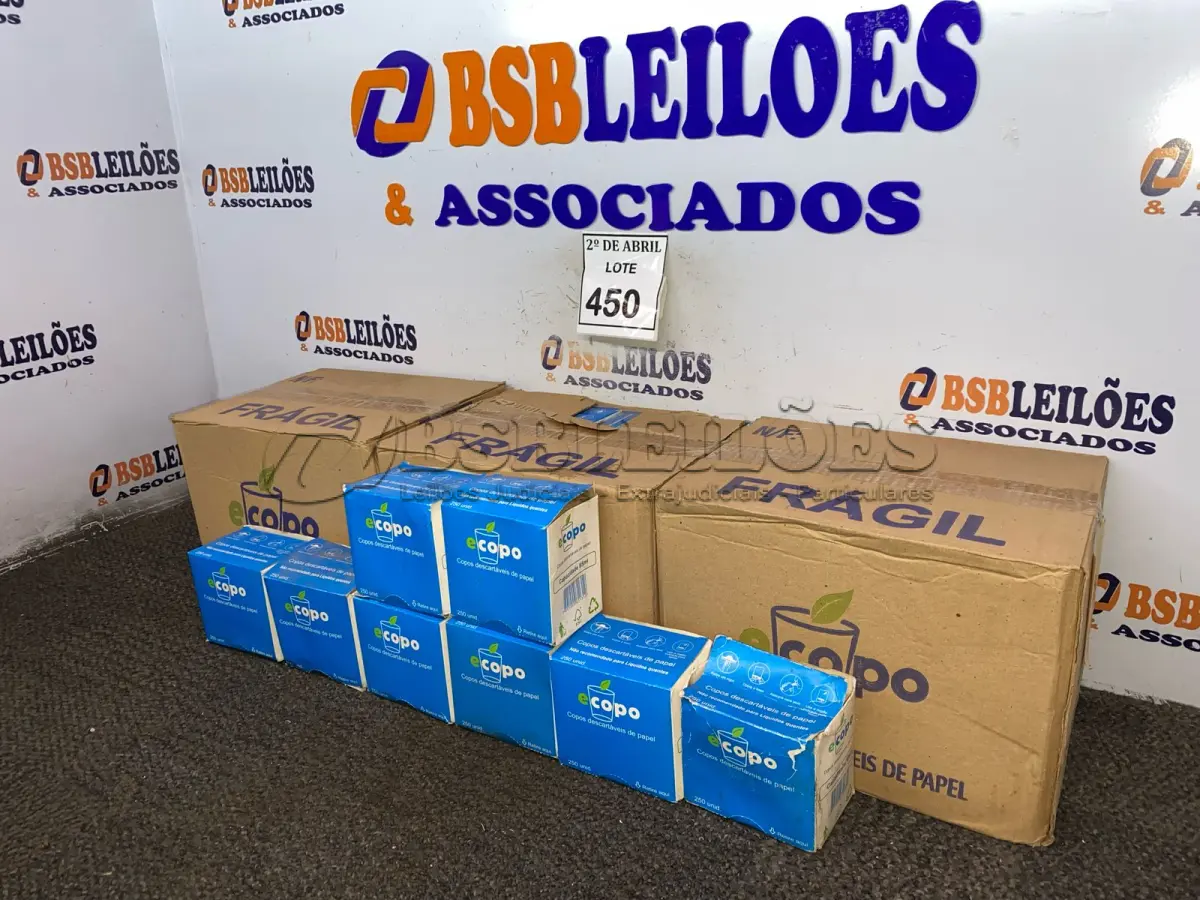 LOTE 450 - 01 LOTE COM COPOS DESCARTÁVEIS EM PAPEL. (NO ESTADO) ATENÇÃO! FAZER A VISITAÇÃO ANTES DE ARREMATAR, NÃO SABEMOS SE FUNCIONA. LEILÃO NÃO TEM GARANTIA E NEM DEVOLUÇÃO, SUJEITO A POSSÍVEIS AVARIAS VISÍVEIS/OCULTAS E/OU AUSÊNCIA DE COMPONENTES.