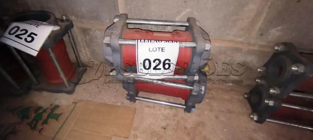 LOTE 026 - 01 LOTE DE ACOPLAMENTO PARA TUBOS.  (NO ESTADO) ATENÇÃO! FAZER A VISITAÇÃO ANTES DE ARREMATAR, NÃO SABEMOS SE FUNCIONA. LEILÃO NÃO TEM GARANTIA E NEM DEVOLUÇÃO, SUJEITO A POSSÍVEIS AVARIAS VISÍVEIS/OCULTAS E/OU AUSÊNCIA DE COMPONENTES.