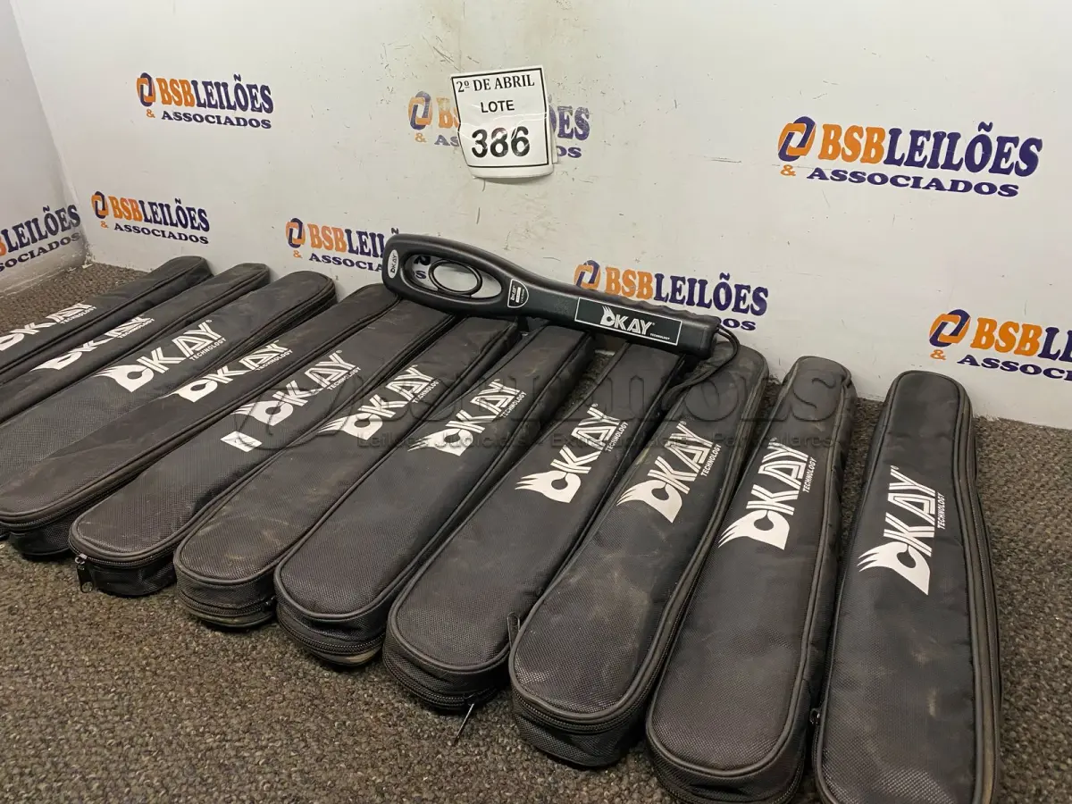 LOTE 386 - 10 DETECTORES DE METAIS KAY. (NO ESTADO) ATENÇÃO! FAZER A VISITAÇÃO ANTES DE ARREMATAR, NÃO SABEMOS SE FUNCIONA. LEILÃO NÃO TEM GARANTIA E NEM DEVOLUÇÃO, SUJEITO A POSSÍVEIS AVARIAS VISÍVEIS/OCULTAS E/OU AUSÊNCIA DE COMPONENTES.