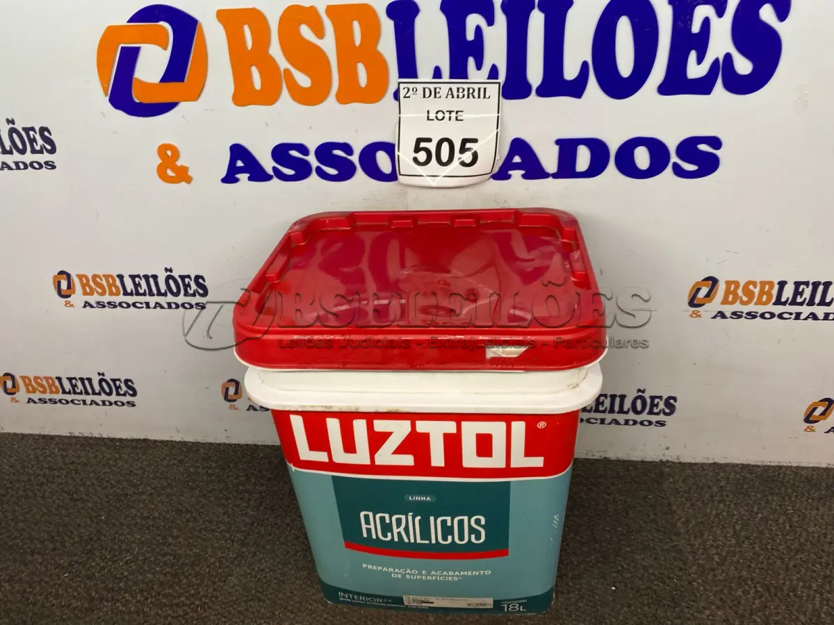 LOTE 505 - 01 BALDE DE SELADORA ACRÍLICO BRANCO 18L. (NO ESTADO) ATENÇÃO! FAZER A VISITAÇÃO ANTES DE ARREMATAR, NÃO SABEMOS SE FUNCIONA. LEILÃO NÃO TEM GARANTIA E NEM DEVOLUÇÃO, SUJEITO A POSSÍVEIS AVARIAS VISÍVEIS/OCULTAS E/OU AUSÊNCIA DE COMPONENTES.
