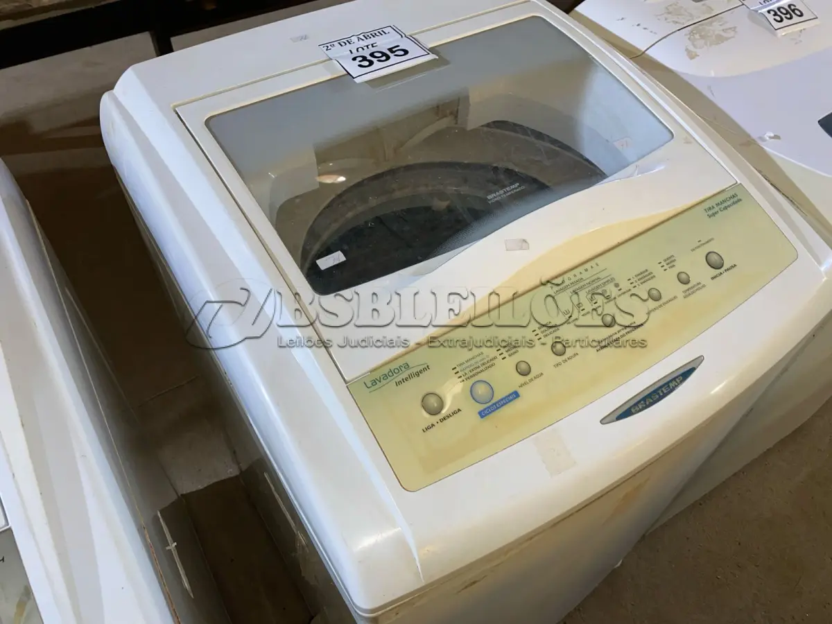 LOTE 395 - 01 MÁQUINA DE LAVAR ROUPAS BRASTEMP 220VOLTS. (NO ESTADO) ATENÇÃO! FAZER A VISITAÇÃO ANTES DE ARREMATAR, NÃO SABEMOS SE FUNCIONA. LEILÃO NÃO TEM GARANTIA E NEM DEVOLUÇÃO, SUJEITO A POSSÍVEIS AVARIAS VISÍVEIS/OCULTAS E/OU AUSÊNCIA DE COMPONENTES.