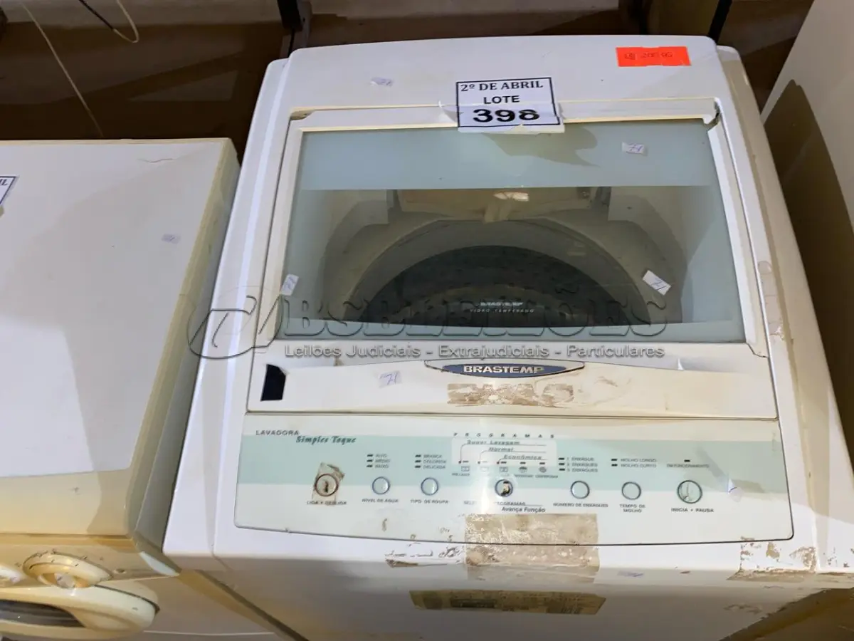 LOTE 398 - 01 MÁQUINA DE LAVAR ROUPAS BRASTEMP (NO ESTADO) ATENÇÃO! FAZER A VISITAÇÃO ANTES DE ARREMATAR, NÃO SABEMOS SE FUNCIONA. LEILÃO NÃO TEM GARANTIA E NEM DEVOLUÇÃO, SUJEITO A POSSÍVEIS AVARIAS VISÍVEIS/OCULTAS E/OU AUSÊNCIA DE COMPONENTES.