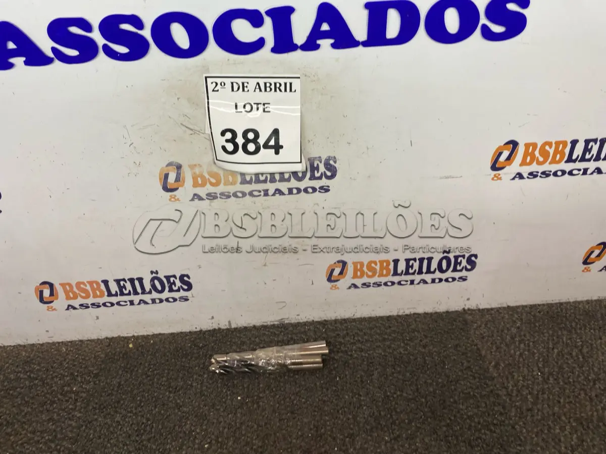 LOTE 384 - 05 BROCAS 12 PARA MADEIRA E AÇO. (NO ESTADO) ATENÇÃO! FAZER A VISITAÇÃO ANTES DE ARREMATAR, NÃO SABEMOS SE FUNCIONA. LEILÃO NÃO TEM GARANTIA E NEM DEVOLUÇÃO, SUJEITO A POSSÍVEIS AVARIAS VISÍVEIS/OCULTAS E/OU AUSÊNCIA DE COMPONENTES.