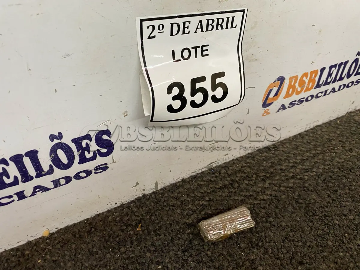 LOTE 355 - 01 LOTE COM BROCAS DE AÇO PEQUENAS. (NO ESTADO) ATENÇÃO! FAZER A VISITAÇÃO ANTES DE ARREMATAR, NÃO SABEMOS SE FUNCIONA. LEILÃO NÃO TEM GARANTIA E NEM DEVOLUÇÃO, SUJEITO A POSSÍVEIS AVARIAS VISÍVEIS/OCULTAS E/OU AUSÊNCIA DE COMPONENTES.