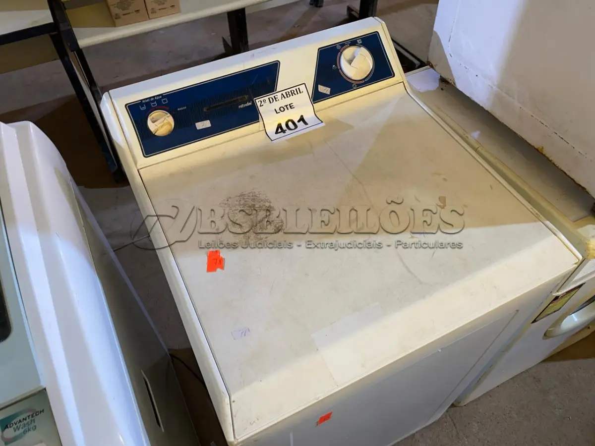 LOTE 401 - 01 MÁQUINA DE LAVAR MARCA BRASTEMP 10KG 110V. (NO ESTADO) ATENÇÃO! FAZER A VISITAÇÃO ANTES DE ARREMATAR, NÃO SABEMOS SE FUNCIONA. LEILÃO NÃO TEM GARANTIA E NEM DEVOLUÇÃO, SUJEITO A POSSÍVEIS AVARIAS VISÍVEIS/OCULTAS E/OU AUSÊNCIA DE COMPONENTES.