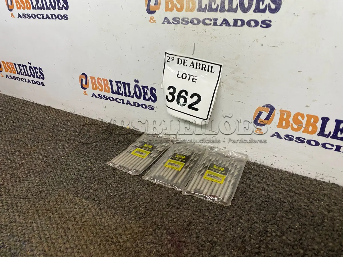 LOTE 362 - 30 BROCAS 6X93MM PARA AÇO. (NO ESTADO) ATENÇÃO! FAZER A VISITAÇÃO ANTES DE ARREMATAR, NÃO SABEMOS SE FUNCIONA. LEILÃO NÃO TEM GARANTIA E NEM DEVOLUÇÃO, SUJEITO A POSSÍVEIS AVARIAS VISÍVEIS/OCULTAS E/OU AUSÊNCIA DE COMPONENTES.