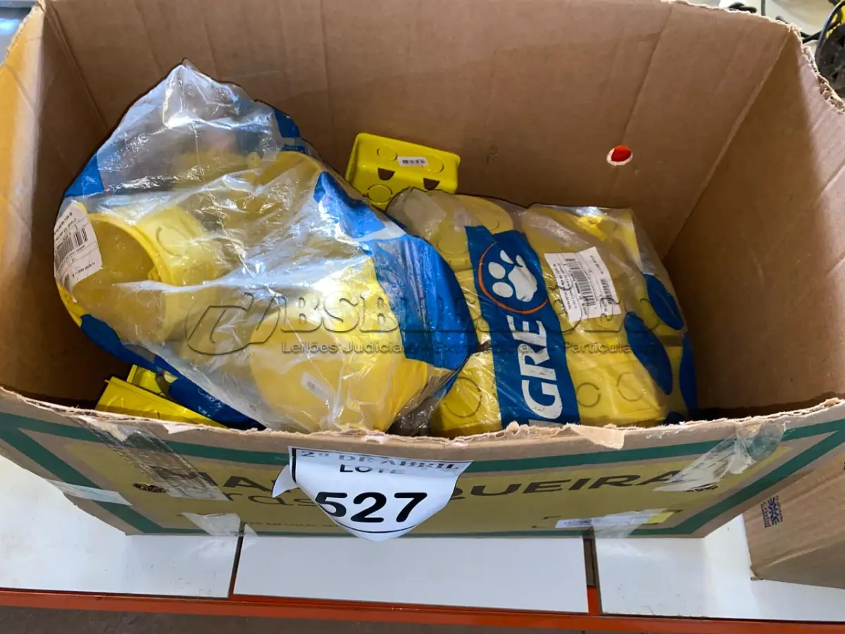 LOTE 527 - 01 LOTE COM CAIXAS OCTOGONAL 4X4 AMARELO. (NO ESTADO) ATENÇÃO! FAZER A VISITAÇÃO ANTES DE ARREMATAR, NÃO SABEMOS SE FUNCIONA. LEILÃO NÃO TEM GARANTIA E NEM DEVOLUÇÃO, SUJEITO A POSSÍVEIS AVARIAS VISÍVEIS/OCULTAS E/OU AUSÊNCIA DE COMPONENTES.