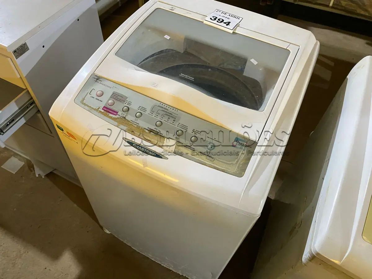 LOTE 394 - 01 MÁQUINA DE LAVAR ROUPAS BRASTEMP 8KG220VOLTS. (NO ESTADO) ATENÇÃO! FAZER A VISITAÇÃO ANTES DE ARREMATAR, NÃO SABEMOS SE FUNCIONA. LEILÃO NÃO TEM GARANTIA E NEM DEVOLUÇÃO, SUJEITO A POSSÍVEIS AVARIAS VISÍVEIS/OCULTAS E/OU AUSÊNCIA DE COMPONENTES.