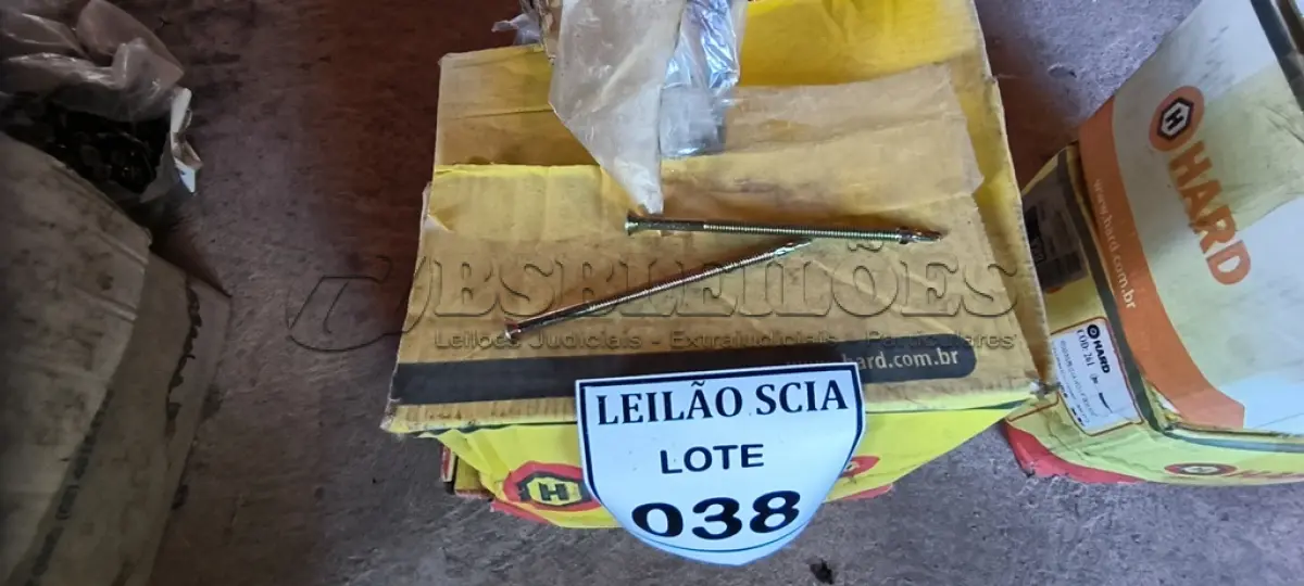 LOTE 038 - 01 LOTE DE PARAFUSOS AUTOBROCANTE PARA TELHADOS.  (NO ESTADO) ATENÇÃO! FAZER A VISITAÇÃO ANTES DE ARREMATAR, NÃO SABEMOS SE FUNCIONA. LEILÃO NÃO TEM GARANTIA E NEM DEVOLUÇÃO, SUJEITO A POSSÍVEIS AVARIAS VISÍVEIS/OCULTAS E/OU AUSÊNCIA DE COMPONENTES.