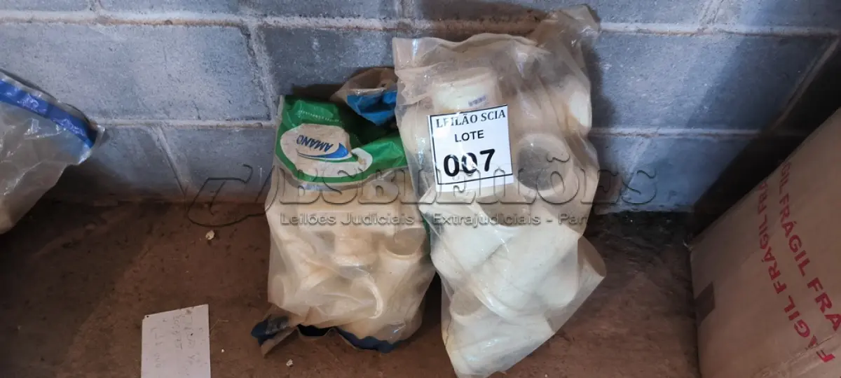LOTE 007 - 01 LOTE COM CONEXÕES T REDUÇÃO 75 X50, JUNÇÃO DE REDUÇÃO 75X 50(NO ESTADO) ATENÇÃO! FAZER A VISITAÇÃO ANTES DE ARREMATAR, NÃO SABEMOS SE FUNCIONA. LEILÃO NÃO TEM GARANTIA E NEM DEVOLUÇÃO, SUJEITO A POSSÍVEIS AVARIAS VISÍVEIS/OCULTAS E/OU AUSÊNCIA DE COMPONENTES.