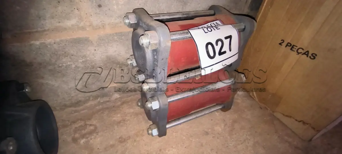 LOTE 027 - 01 LOTE DE ACOPLAMENTO PARA TUBOS.  (NO ESTADO) ATENÇÃO! FAZER A VISITAÇÃO ANTES DE ARREMATAR, NÃO SABEMOS SE FUNCIONA. LEILÃO NÃO TEM GARANTIA E NEM DEVOLUÇÃO, SUJEITO A POSSÍVEIS AVARIAS VISÍVEIS/OCULTAS E/OU AUSÊNCIA DE COMPONENTES.