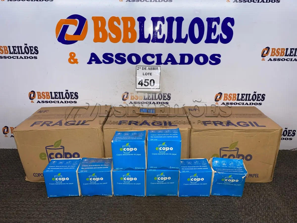 LOTE 450 - 01 LOTE COM COPOS DESCARTÁVEIS EM PAPEL. (NO ESTADO) ATENÇÃO! FAZER A VISITAÇÃO ANTES DE ARREMATAR, NÃO SABEMOS SE FUNCIONA. LEILÃO NÃO TEM GARANTIA E NEM DEVOLUÇÃO, SUJEITO A POSSÍVEIS AVARIAS VISÍVEIS/OCULTAS E/OU AUSÊNCIA DE COMPONENTES.