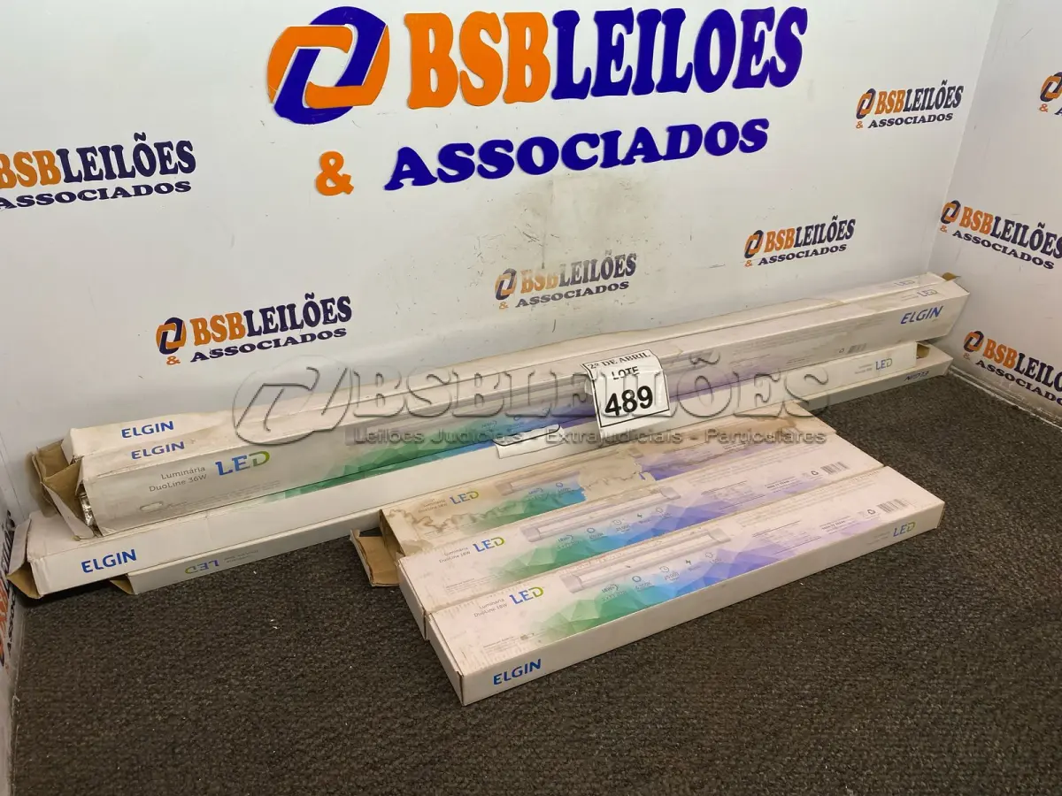 LOTE 489 - 07 LÂMPADAS DE LED ELGIN. (NO ESTADO) ATENÇÃO! FAZER A VISITAÇÃO ANTES DE ARREMATAR, NÃO SABEMOS SE FUNCIONA. LEILÃO NÃO TEM GARANTIA E NEM DEVOLUÇÃO, SUJEITO A POSSÍVEIS AVARIAS VISÍVEIS/OCULTAS E/OU AUSÊNCIA DE COMPONENTES.