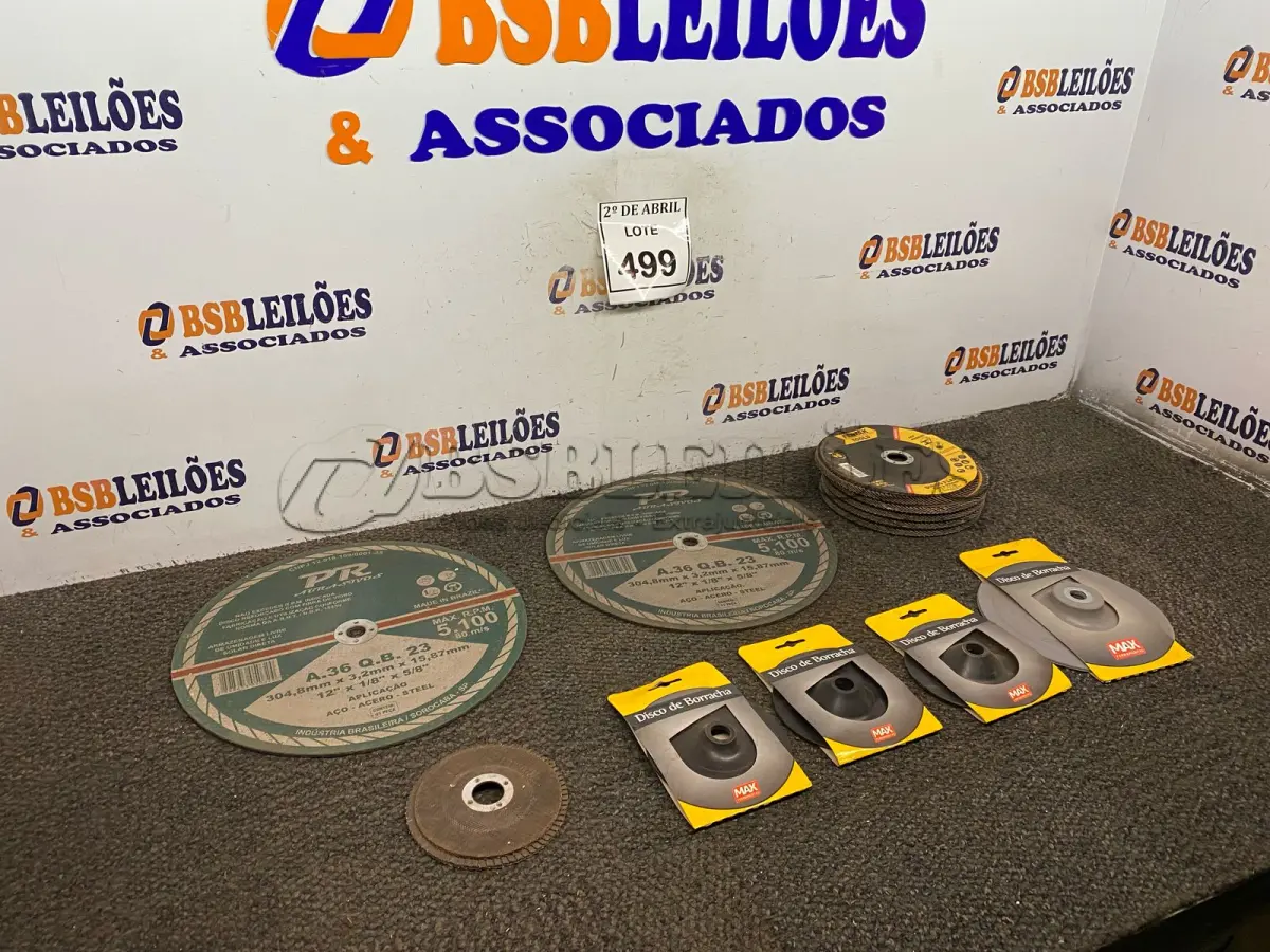 LOTE 499 - 01 LOTE COM DISCOS DE BORRACHA, DISCOS FLAP E DISCO DE DESCARTE. (NO ESTADO) ATENÇÃO! FAZER A VISITAÇÃO ANTES DE ARREMATAR, NÃO SABEMOS SE FUNCIONA. LEILÃO NÃO TEM GARANTIA E NEM DEVOLUÇÃO, SUJEITO A POSSÍVEIS AVARIAS VISÍVEIS/OCULTAS E/OU AUSÊNCIA DE COMPONENTES.