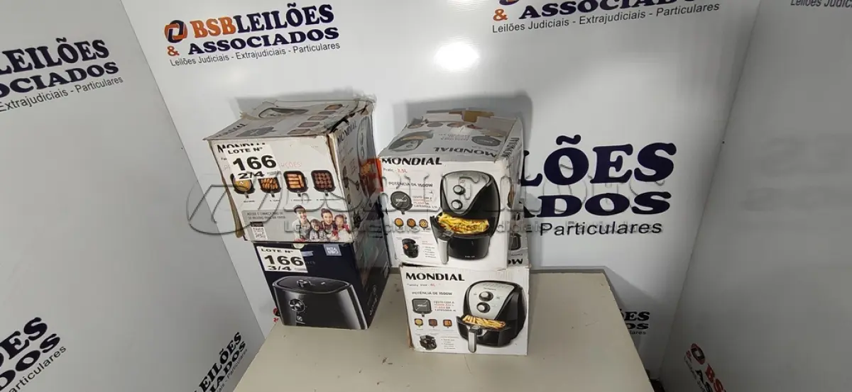 LOTE 166 - 04 - FRITADEIRAS SEM ÓLEO AIR FRYER, MONDIAL 110V (NO ESTADO, NÃO SABEMOS SE FUNCIONA. LEILÃO NÃO TEM GARANTIA E NEM DEVOLUÇÃO, SUJEITO A POSSÍVEIS AVARIAS VISÍVEIS/OCULTAS E/OU AUSÊNCIA DE COMPONENTES)