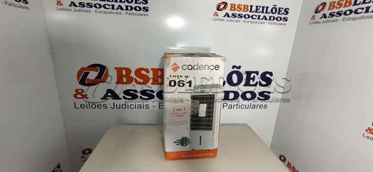 LOTE 061 - 01 - CLIMATIZADOR DE AR CADENCE VENTILAR DUO TANK, 5,7L, 220VOLTS (NO ESTADO, NÃO SABEMOS SE FUNCIONA. LEILÃO NÃO TEM GARANTIA E NEM DEVOLUÇÃO, SUJEITO A POSSÍVEIS AVARIAS VISÍVEIS/OCULTAS E/OU AUSÊNCIA DE COMPONENTES)