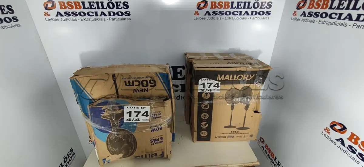 LOTE 174 - 04 - VENTILADORES DIVERSOS 110V (NO ESTADO, NÃO SABEMOS SE FUNCIONA. LEILÃO NÃO TEM GARANTIA E NEM DEVOLUÇÃO, SUJEITO A POSSÍVEIS AVARIAS VISÍVEIS/OCULTAS E/OU AUSÊNCIA DE COMPONENTES)