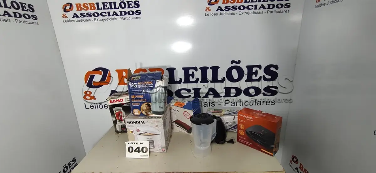 LOTE 040 - 08 – ELETRODOMÉSTICOS 110V DIVERSOS (NO ESTADO, NÃO SABEMOS SE FUNCIONA. LEILÃO NÃO TEM GARANTIA E NEM DEVOLUÇÃO, SUJEITO A POSSÍVEIS AVARIAS VISÍVEIS/OCULTAS E/OU AUSÊNCIA DE COMPONENTES)