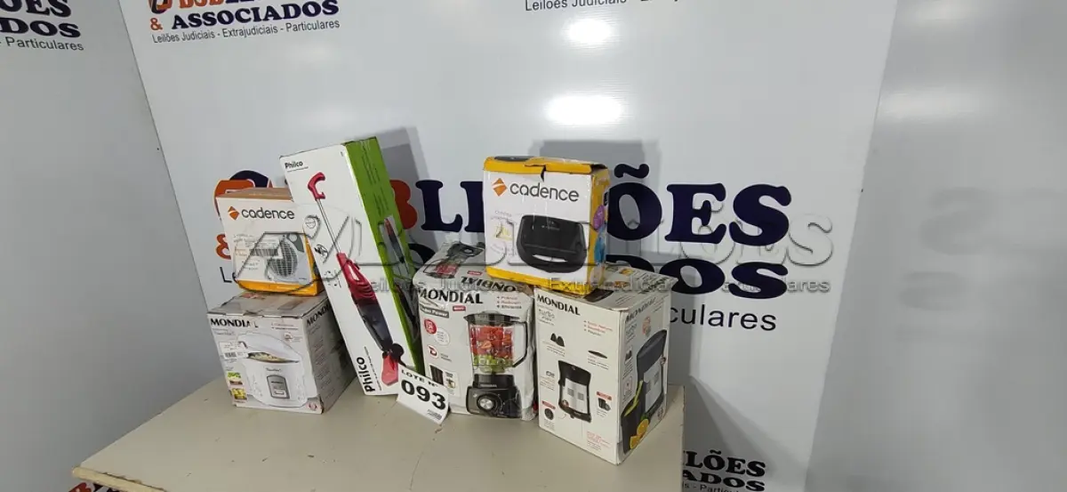 LOTE 093 - 06 – ELETRODOMÉSTICOS DIVERSOS (NO ESTADO, NÃO SABEMOS SE FUNCIONA. LEILÃO NÃO TEM GARANTIA E NEM DEVOLUÇÃO, SUJEITO A POSSÍVEIS AVARIAS VISÍVEIS/OCULTAS E/OU AUSÊNCIA DE COMPONENTES)