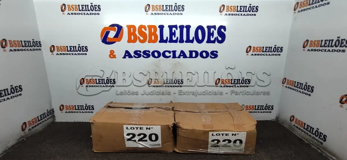 LOTE 220 - 26 - SELANTE PU 40 SACHÊ PROFISSIONAL 800G TYTAN (NO ESTADO, NÃO SABEMOS SE FUNCIONA. LEILÃO NÃO TEM GARANTIA E NEM DEVOLUÇÃO, SUJEITO A POSSÍVEIS AVARIAS VISÍVEIS/OCULTAS E/OU AUSÊNCIA DE COMPONENTES)