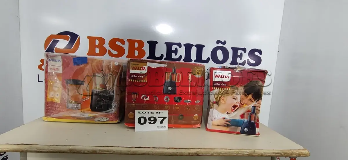 LOTE 097 - 03 - MULTIPROCESSADOR PHILIPS WALITA 110V (NO ESTADO, NÃO SABEMOS SE FUNCIONA. LEILÃO NÃO TEM GARANTIA E NEM DEVOLUÇÃO, SUJEITO A POSSÍVEIS AVARIAS VISÍVEIS/OCULTAS E/OU AUSÊNCIA DE COMPONENTES)