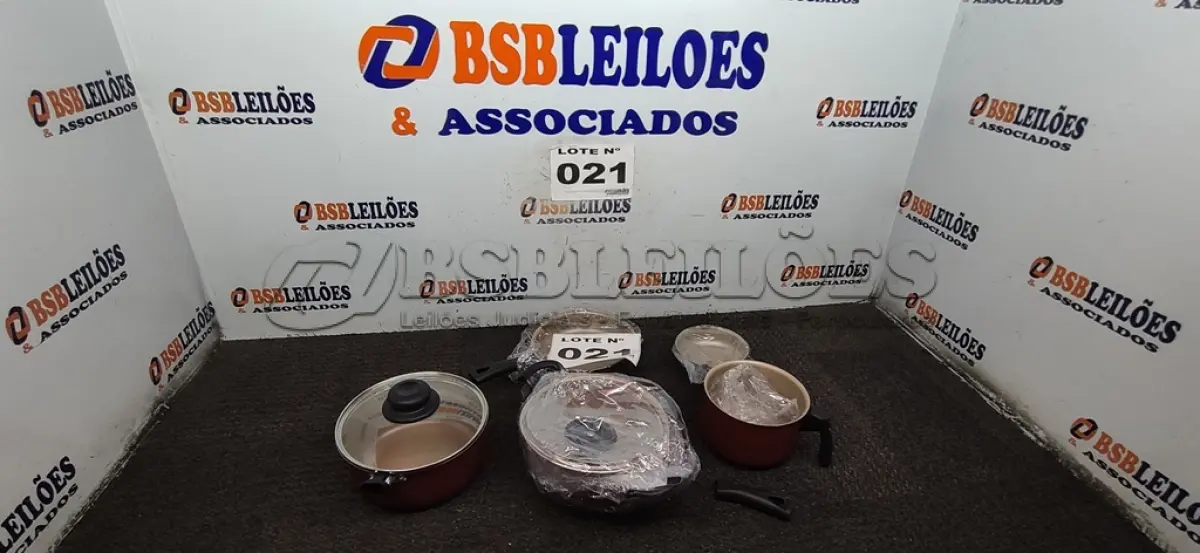 LOTE 021 - 01 – CONJUNTO DE PANELAS DE ALUMÍNIO GLOBO (NO ESTADO, NÃO SABEMOS SE FUNCIONA. LEILÃO NÃO TEM GARANTIA E NEM DEVOLUÇÃO, SUJEITO A POSSÍVEIS AVARIAS VISÍVEIS/OCULTAS E/OU AUSÊNCIA DE COMPONENTES)