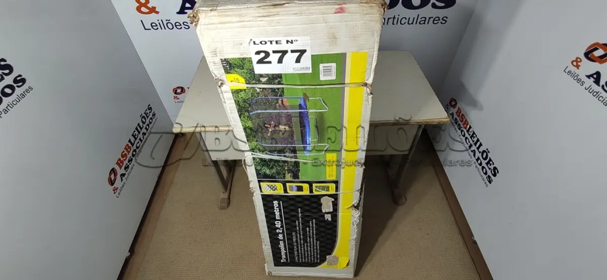 LOTE 277 - 01 - TRAMPOLIM CAMA ELÁSTICA 2,40 METROS (NO ESTADO, NÃO SABEMOS SE FUNCIONA. LEILÃO NÃO TEM GARANTIA E NEM DEVOLUÇÃO, SUJEITO A POSSÍVEIS AVARIAS VISÍVEIS/OCULTAS E/OU AUSÊNCIA DE COMPONENTES)