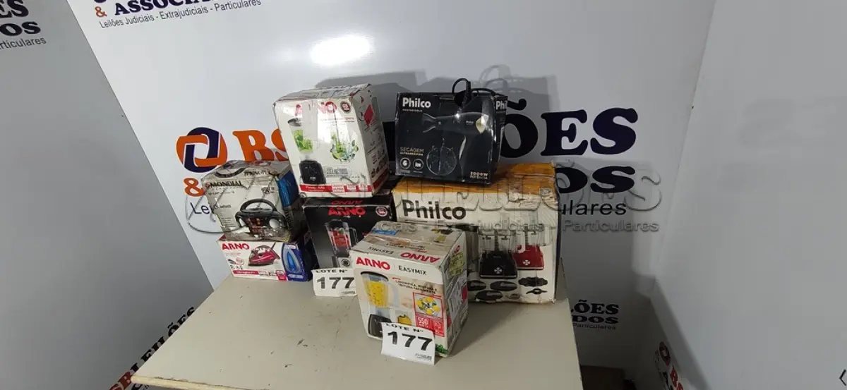 LOTE 177 - 07 – ELETRODOMÉSTICOS 110V DIVERSOS (NO ESTADO, NÃO SABEMOS SE FUNCIONA. LEILÃO NÃO TEM GARANTIA E NEM DEVOLUÇÃO, SUJEITO A POSSÍVEIS AVARIAS VISÍVEIS/OCULTAS E/OU AUSÊNCIA DE COMPONENTES)