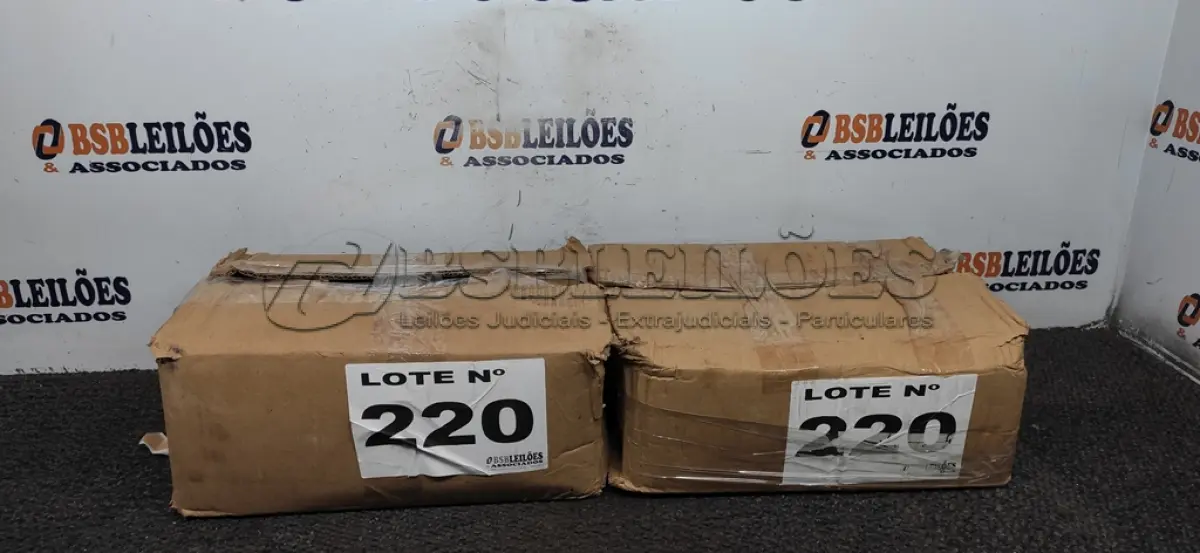 LOTE 220 - 26 - SELANTE PU 40 SACHÊ PROFISSIONAL 800G TYTAN (NO ESTADO, NÃO SABEMOS SE FUNCIONA. LEILÃO NÃO TEM GARANTIA E NEM DEVOLUÇÃO, SUJEITO A POSSÍVEIS AVARIAS VISÍVEIS/OCULTAS E/OU AUSÊNCIA DE COMPONENTES)