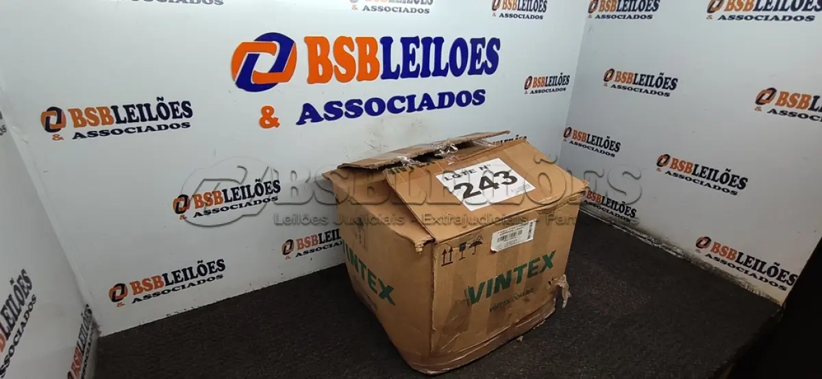 LOTE 243 - 28 - MOTORES ELÉTRICOS DIVERSOS (NO ESTADO, NÃO SABEMOS SE FUNCIONA. LEILÃO NÃO TEM GARANTIA E NEM DEVOLUÇÃO, SUJEITO A POSSÍVEIS AVARIAS VISÍVEIS/OCULTAS E/OU AUSÊNCIA DE COMPONENTES)
