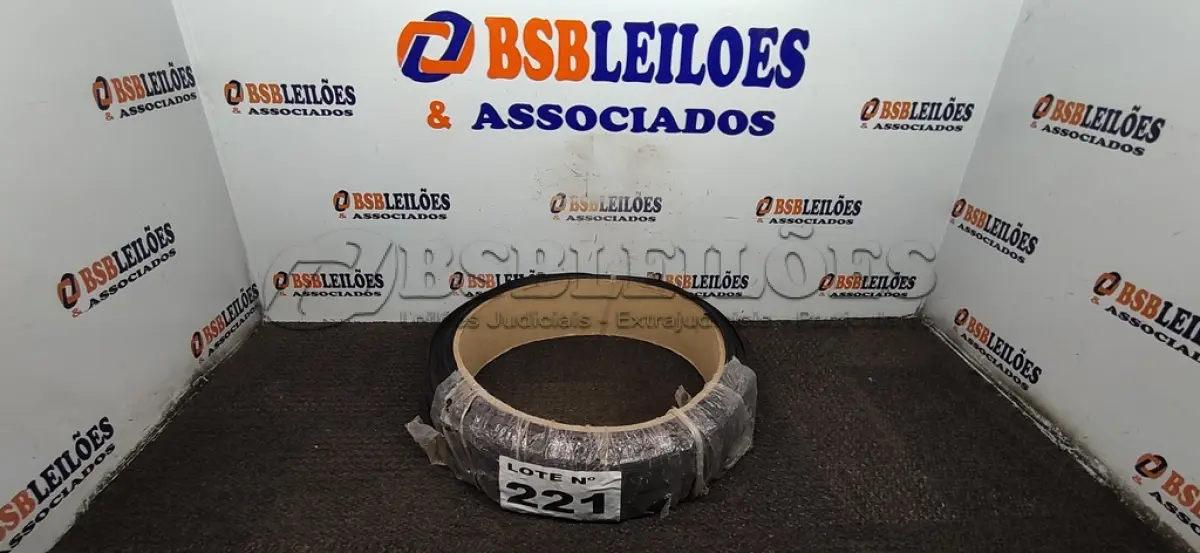 LOTE 221 - 01 - ROLO DE FITA DE ARQUEAR (NO ESTADO, NÃO SABEMOS SE FUNCIONA. LEILÃO NÃO TEM GARANTIA E NEM DEVOLUÇÃO, SUJEITO A POSSÍVEIS AVARIAS VISÍVEIS/OCULTAS E/OU AUSÊNCIA DE COMPONENTES)
