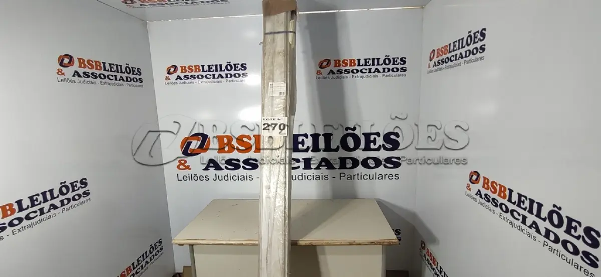 LOTE 270 - 01 - PORTA SANFONADA DE PVC 210X60CM PRONTA BCF (NO ESTADO, NÃO SABEMOS SE FUNCIONA. LEILÃO NÃO TEM GARANTIA E NEM DEVOLUÇÃO, SUJEITO A POSSÍVEIS AVARIAS VISÍVEIS/OCULTAS E/OU AUSÊNCIA DE COMPONENTES)