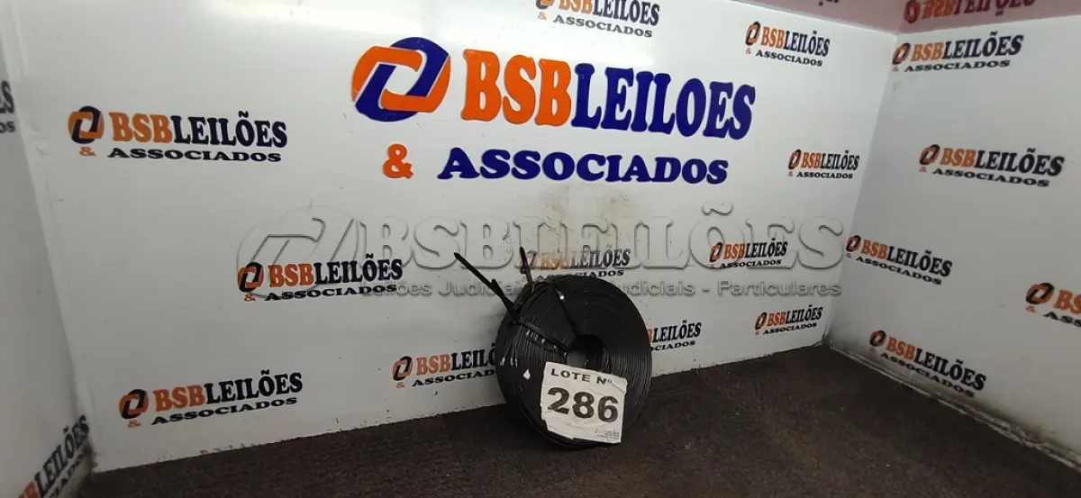 LOTE 286 - 02 - CABOS DE COMANDO 9 VIAS (NO ESTADO, NÃO SABEMOS SE FUNCIONA. LEILÃO NÃO TEM GARANTIA E NEM DEVOLUÇÃO, SUJEITO A POSSÍVEIS AVARIAS VISÍVEIS/OCULTAS E/OU AUSÊNCIA DE COMPONENTES)