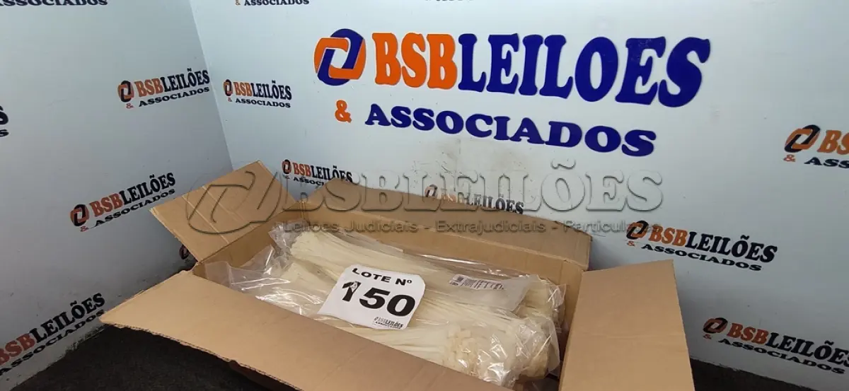 LOTE 150 - 25 - PACOTES ABRAÇADEIRAS PLÁSTICAS 400X4,8 CONEXEL 100 UNIDADES CADA (NO ESTADO, NÃO SABEMOS SE FUNCIONA. LEILÃO NÃO TEM GARANTIA E NEM DEVOLUÇÃO, SUJEITO A POSSÍVEIS AVARIAS VISÍVEIS/OCULTAS E/OU AUSÊNCIA DE COMPONENTES)