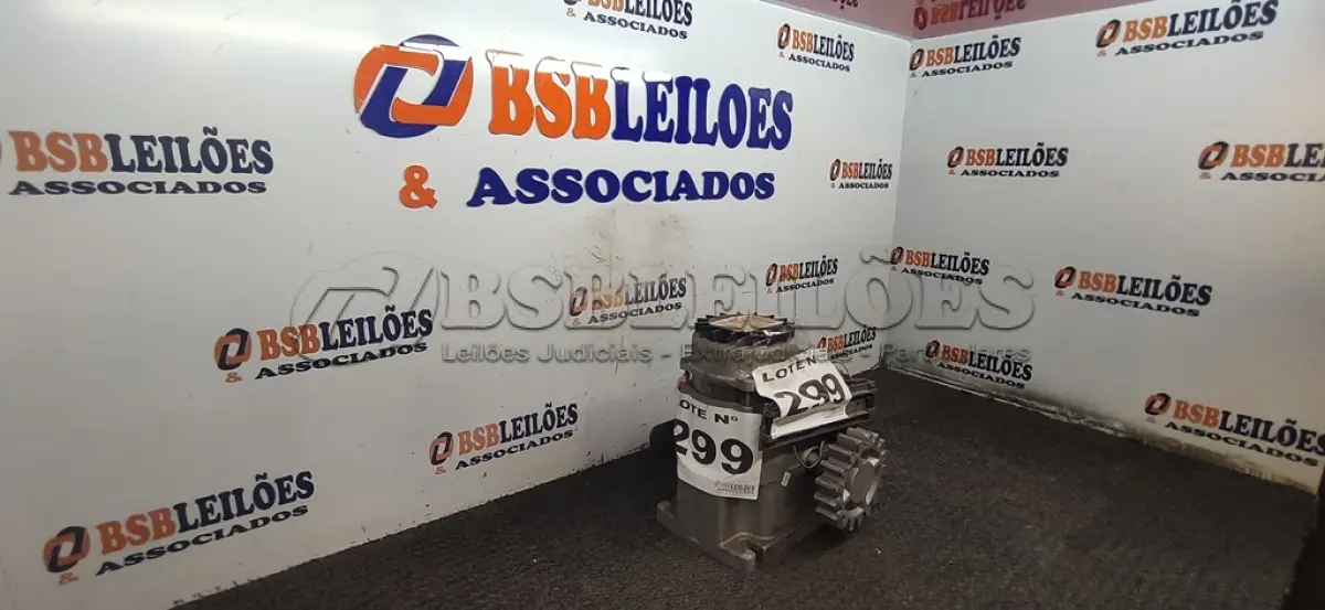 LOTE 299 - 01 - MOTOR DE PORTÃO AUTOMATIZADOR DESLIZANTE JET FLEX PPA DZ PREDIAL 220V (NO ESTADO, NÃO SABEMOS SE FUNCIONA. LEILÃO NÃO TEM GARANTIA E NEM DEVOLUÇÃO, SUJEITO A POSSÍVEIS AVARIAS VISÍVEIS/OCULTAS E/OU AUSÊNCIA DE COMPONENTES)