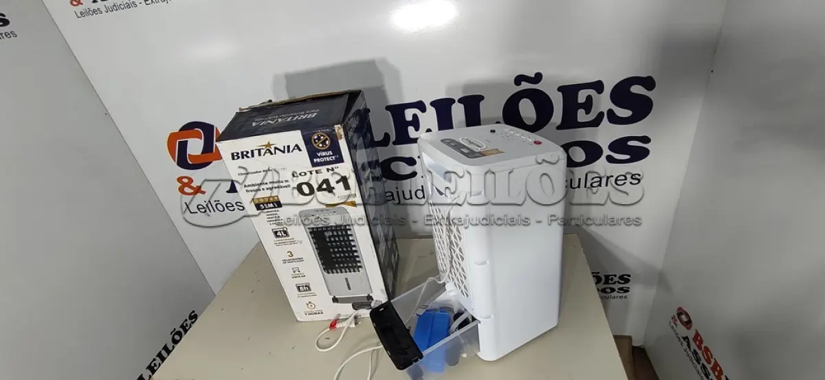 LOTE 041 - 01 - CLIMATIZADOR DE AR BRITÂNIA 5 EM 1 BCL05FI 127VOLTS (NO ESTADO, NÃO SABEMOS SE FUNCIONA. LEILÃO NÃO TEM GARANTIA E NEM DEVOLUÇÃO, SUJEITO A POSSÍVEIS AVARIAS VISÍVEIS/OCULTAS E/OU AUSÊNCIA DE COMPONENTES)