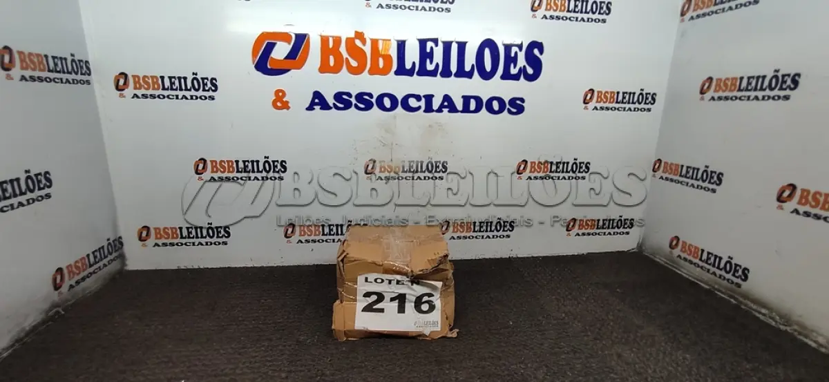 LOTE 216 - 01 LOTE C/ ACESSÓRIOS PARA BICICLETA (NO ESTADO, NÃO SABEMOS SE FUNCIONA. LEILÃO NÃO TEM GARANTIA E NEM DEVOLUÇÃO, SUJEITO A POSSÍVEIS AVARIAS VISÍVEIS/OCULTAS E/OU AUSÊNCIA DE COMPONENTES)