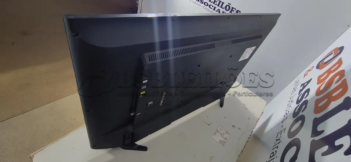 LOTE 182 - 01 - SMART TV SAMSUNG 40 UN40J5200AG (NO ESTADO, NÃO SABEMOS SE FUNCIONA. LEILÃO NÃO TEM GARANTIA E NEM DEVOLUÇÃO, SUJEITO A POSSÍVEIS AVARIAS VISÍVEIS/OCULTAS E/OU AUSÊNCIA DE COMPONENTES)