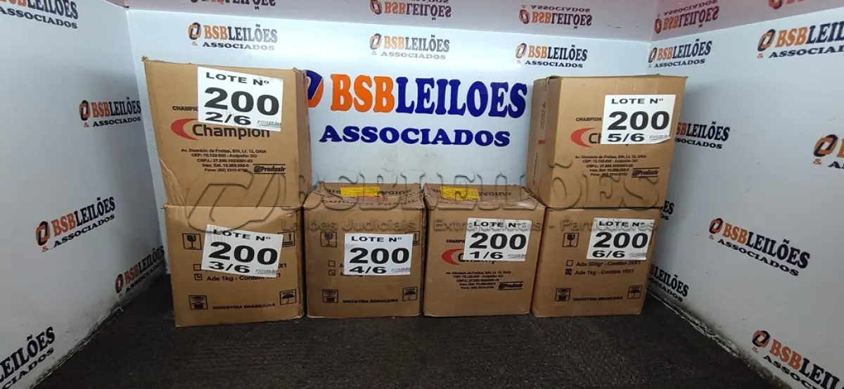 LOTE 200 - 60 - SUPLEMENTOS MINERAL ADE PO CHAMPION 1KG (NO ESTADO, NÃO SABEMOS SE FUNCIONA. LEILÃO NÃO TEM GARANTIA E NEM DEVOLUÇÃO, SUJEITO A POSSÍVEIS AVARIAS VISÍVEIS/OCULTAS E/OU AUSÊNCIA DE COMPONENTES)