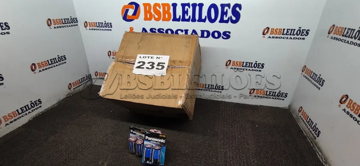LOTE 235 - 50 - PILHAS PANASONIC SUPER HYPER D COM 2 UNIDADES (NO ESTADO, NÃO SABEMOS SE FUNCIONA. LEILÃO NÃO TEM GARANTIA E NEM DEVOLUÇÃO, SUJEITO A POSSÍVEIS AVARIAS VISÍVEIS/OCULTAS E/OU AUSÊNCIA DE COMPONENTES)