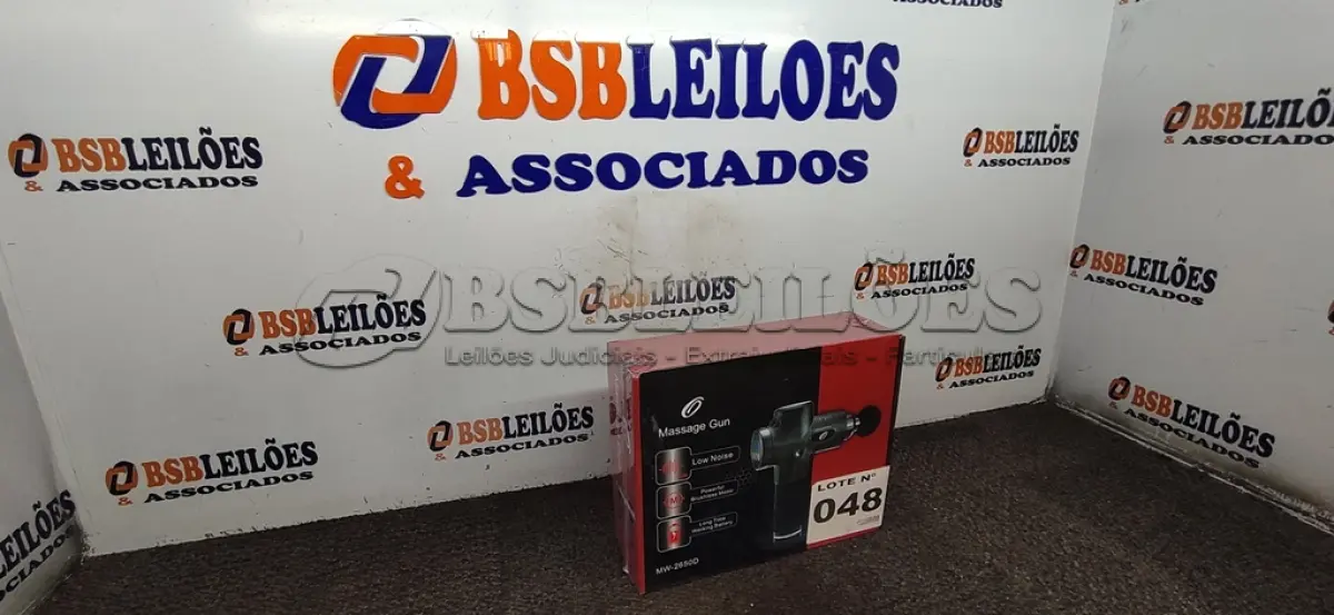 LOTE 048 - 01 - MASSAGEADOR MUSCULAR PROFISSIONAL DE 30 VELOCIDADES MASSAGE GUN MW-2650D - BIVOLT (NO ESTADO, NÃO SABEMOS SE FUNCIONA. LEILÃO NÃO TEM GARANTIA E NEM DEVOLUÇÃO, SUJEITO A POSSÍVEIS AVARIAS VISÍVEIS/OCULTAS E/OU AUSÊNCIA DE COMPONENTES)