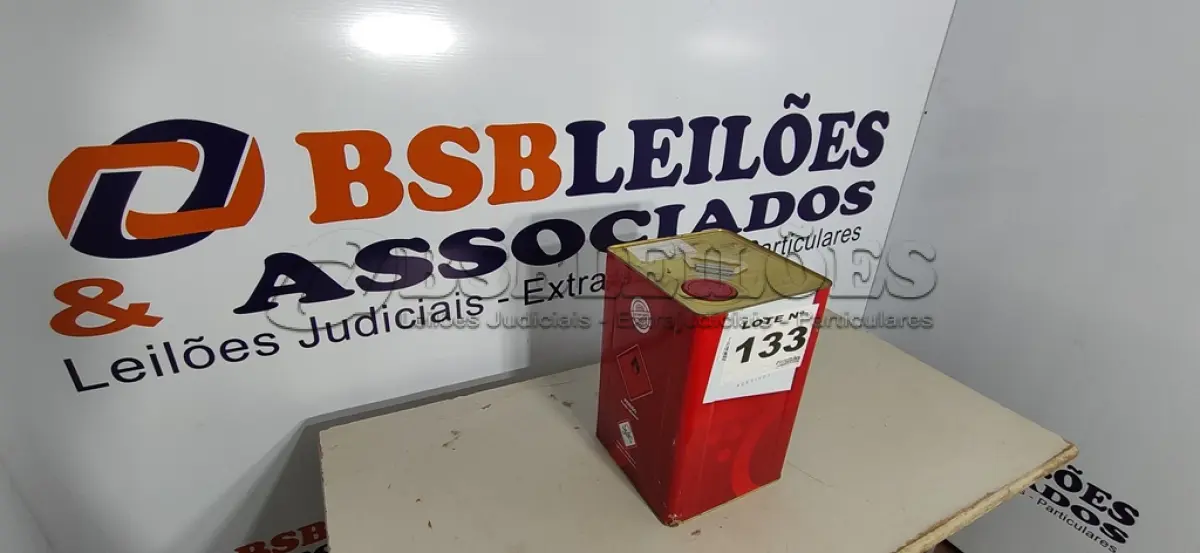 LOTE 133 - 01 - LATA DE COLA DE CONTATO QUIMICOLLA (NO ESTADO, NÃO SABEMOS SE FUNCIONA. LEILÃO NÃO TEM GARANTIA E NEM DEVOLUÇÃO, SUJEITO A POSSÍVEIS AVARIAS VISÍVEIS/OCULTAS E/OU AUSÊNCIA DE COMPONENTES)