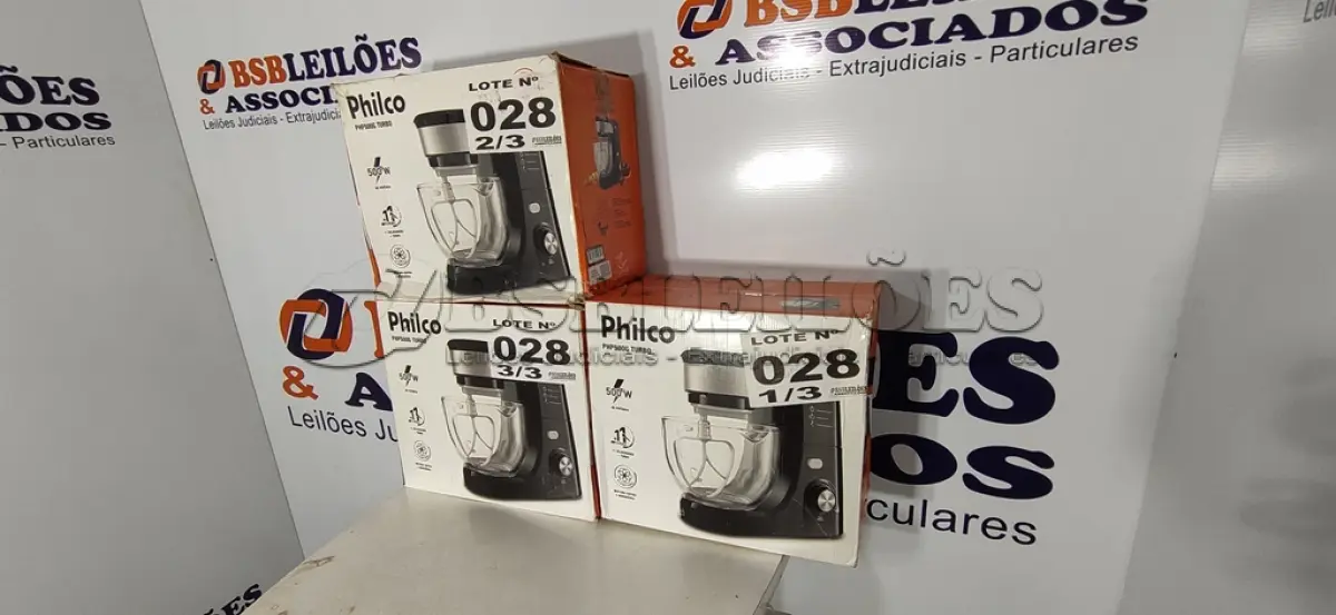 LOTE 028 - 03 - BATEDEIRA PLANETÁRIA PHILCO 127V (NO ESTADO, NÃO SABEMOS SE FUNCIONA. LEILÃO NÃO TEM GARANTIA E NEM DEVOLUÇÃO, SUJEITO A POSSÍVEIS AVARIAS VISÍVEIS/OCULTAS E/OU AUSÊNCIA DE COMPONENTES)