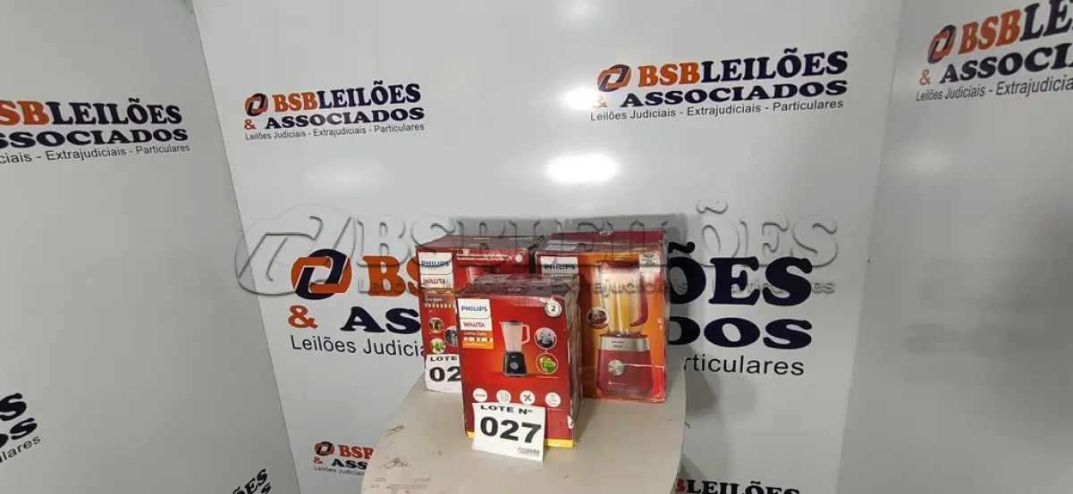 LOTE 027 - 03 - LIQUIDIFICADOR PHILIPS WALITA 110V (NO ESTADO, NÃO SABEMOS SE FUNCIONA. LEILÃO NÃO TEM GARANTIA E NEM DEVOLUÇÃO, SUJEITO A POSSÍVEIS AVARIAS VISÍVEIS/OCULTAS E/OU AUSÊNCIA DE COMPONENTES)