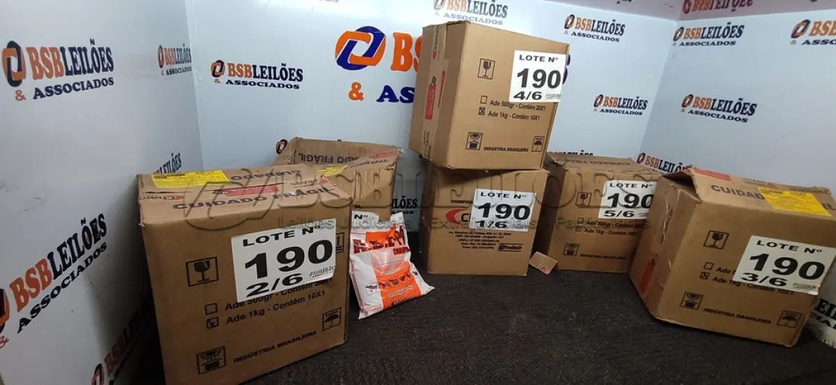LOTE 190 - 60 - SUPLEMENTOS MINERAL ADE PO CHAMPION 1KG (NO ESTADO, NÃO SABEMOS SE FUNCIONA. LEILÃO NÃO TEM GARANTIA E NEM DEVOLUÇÃO, SUJEITO A POSSÍVEIS AVARIAS VISÍVEIS/OCULTAS E/OU AUSÊNCIA DE COMPONENTES)