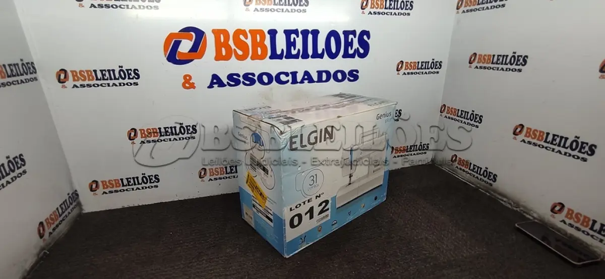 LOTE 012 - 01 - MÁQUINA DE COSTURA ELGIN JX-4035 GENIUS PLUS 31 PONTOS 220VOLTS (NO ESTADO, NÃO SABEMOS SE FUNCIONA. LEILÃO NÃO TEM GARANTIA E NEM DEVOLUÇÃO, SUJEITO A POSSÍVEIS AVARIAS VISÍVEIS/OCULTAS E/OU AUSÊNCIA DE COMPONENTES)